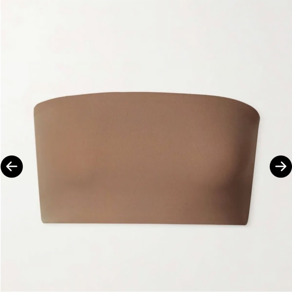 SKIMS NWT Fits everybody Bandeau size x small